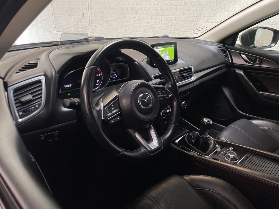 Mazda 3 2,0 SkyActiv-G 120 Optimum 4d