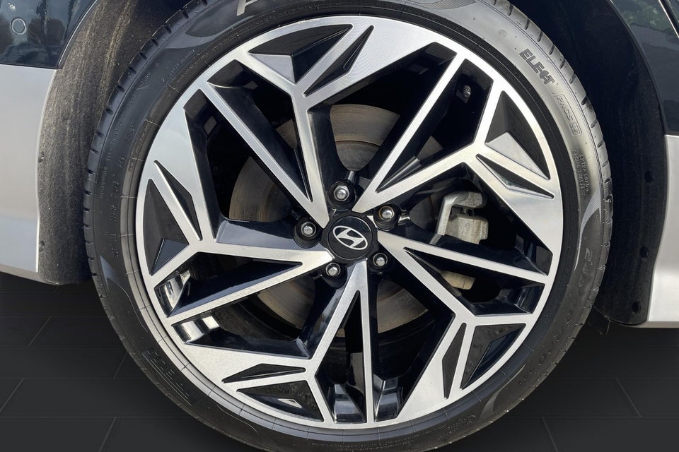 Hyundai Ioniq 6 77 Ultimate AWD 4d