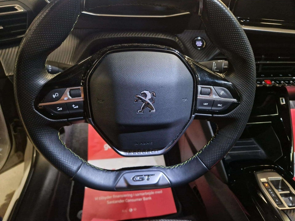 Peugeot e-208 50 GT Sky 5d