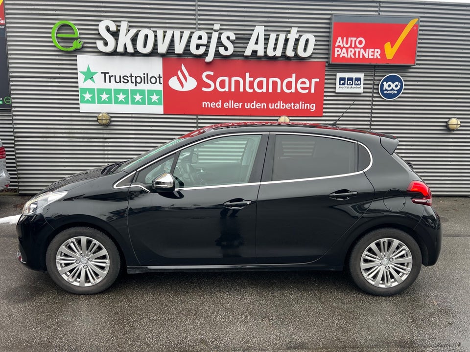 Peugeot 208 1,5 BlueHDi 100 Prestige Sky 5d