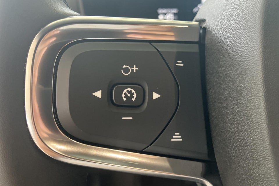 Volvo XC40 P8 ReCharge Twin Plus 5d