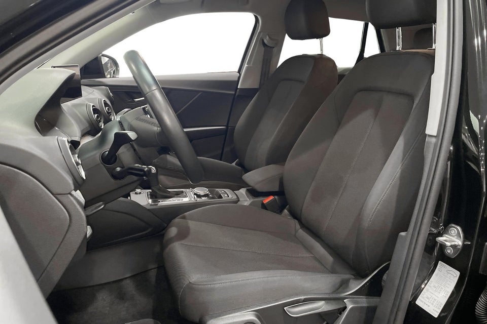 Audi Q2 35 TFSi Prestige S-tr. 5d