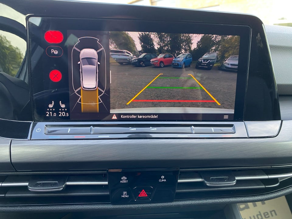 VW Golf VIII 2,0 TDi 150 Style DSG 5d