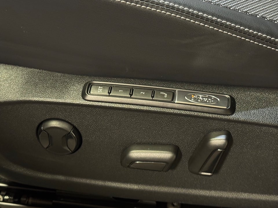 Ford Explorer 82 Select Extended Range 5d