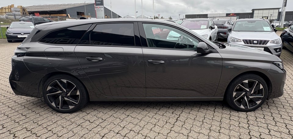 Peugeot 308 1,6 Hybrid Allure Pack SW EAT8 5d