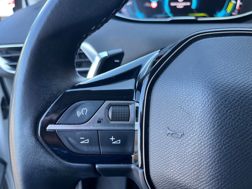 Peugeot 3008 1,6 Hybrid GT EAT8 5d