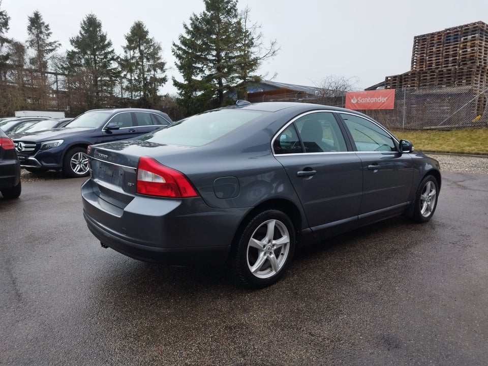 Volvo S80 2,5 T aut. 4d