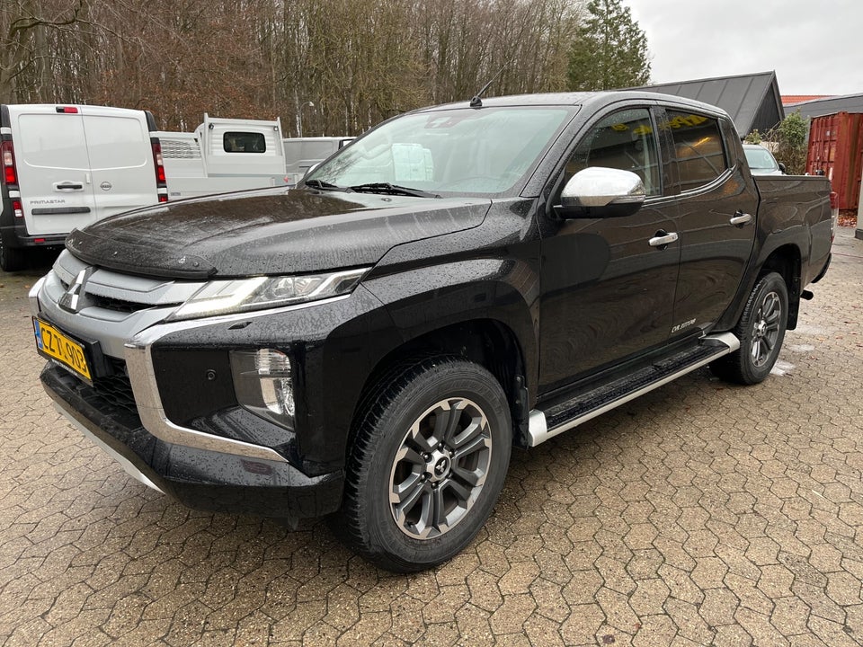 Mitsubishi L200 2,2 DI-D Instyle Db.Kab aut. 4d