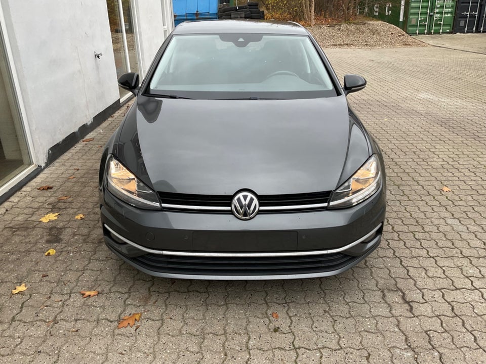 VW Golf VII 1,6 TDi 115 IQ.Drive DSG 5d