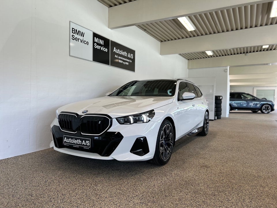BMW i5 eDrive40 Touring Fully Charged M-Sport 5d
