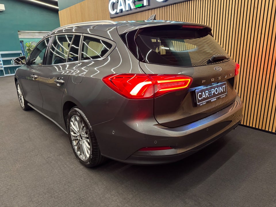 Ford Focus 1,0 EcoBoost Titanium Business stc. 5d