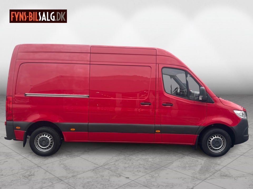 Mercedes Sprinter 214 2,2 CDi A2 Kassevogn aut. FWD