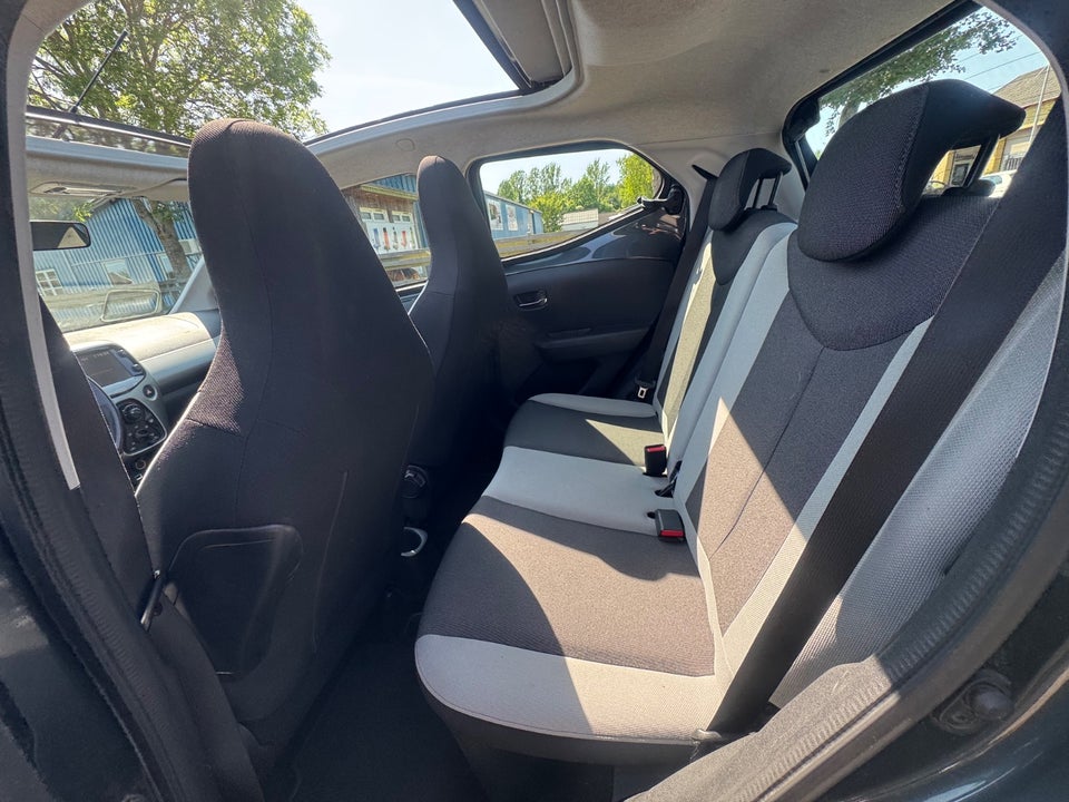 Toyota Aygo 1,0 VVT-i x-sky 5d