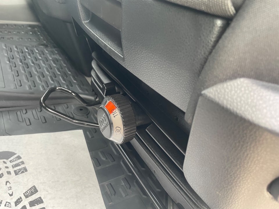 VW Crafter 35 2,0 TDi 177 Kassevogn L3H2