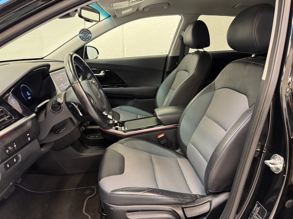 Kia Niro 64 EV Prestige 5d