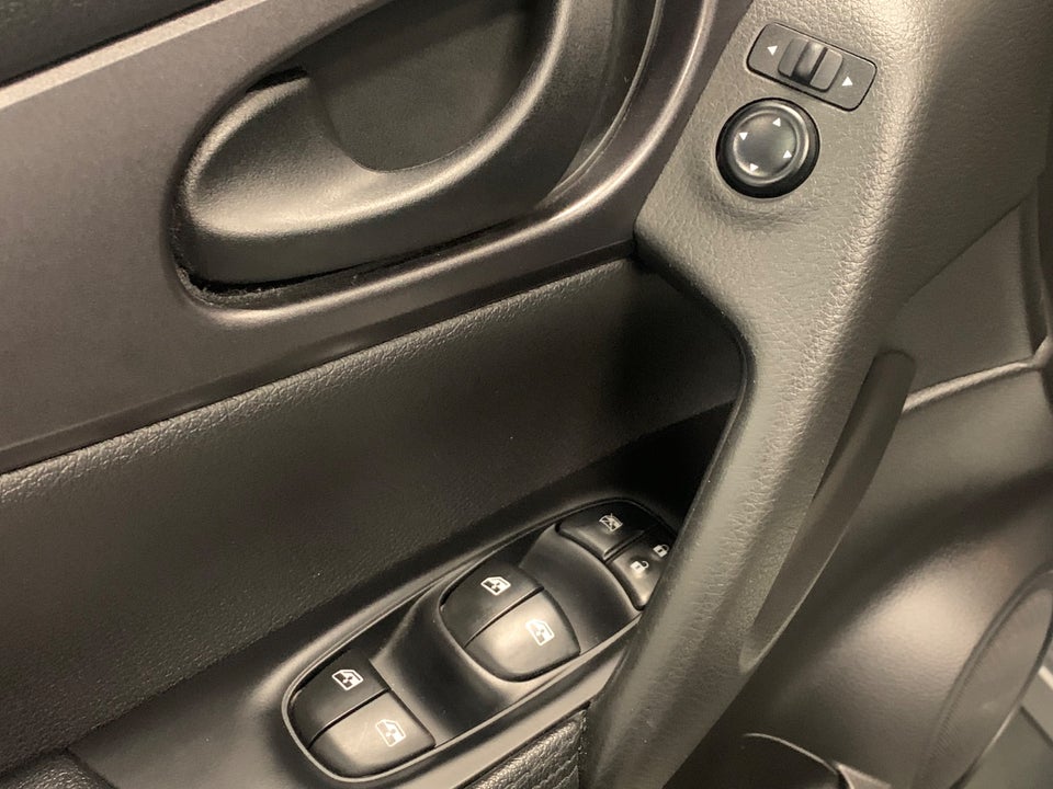 Nissan Qashqai 1,3 Dig-T 140 Visia 5d