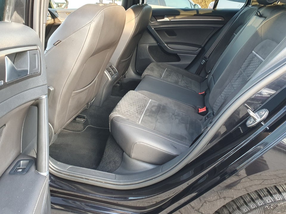 VW Golf VII 1,4 GTE DSG 5d