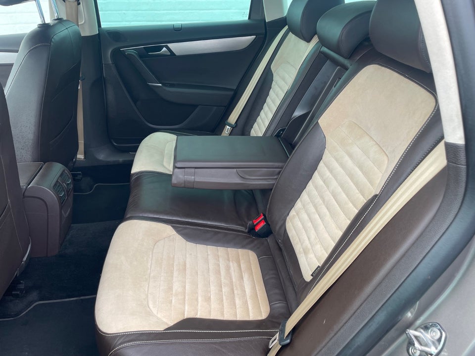 VW Passat 2,0 TDi 170 Highline Variant 4Motion BMT 5d