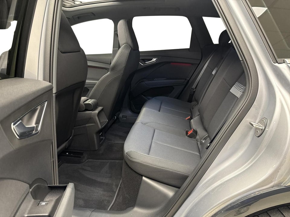 Audi Q4 e-tron 45 Progress quattro 5d