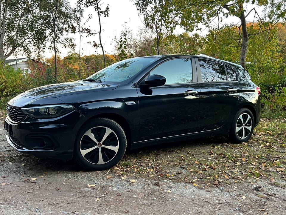 Fiat Tipo 1,4 16V Easy 5d