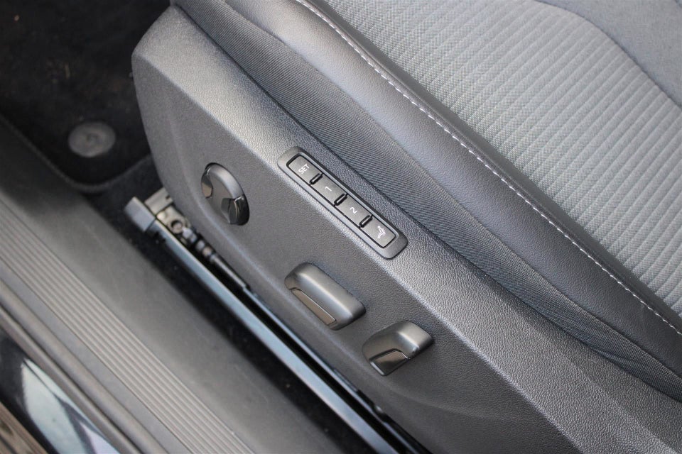 Skoda Enyaq 80 iV Loft 5d