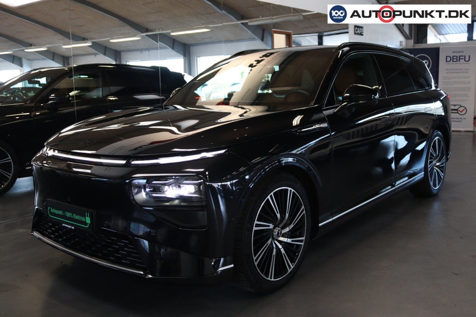 Xpeng G9 Performance 5d