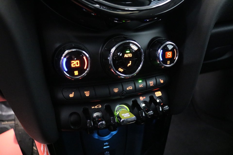 MINI Cooper SE Premium Extra 3d