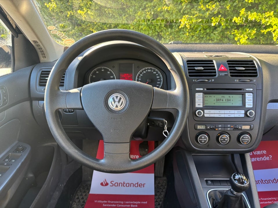 VW Golf V 1,6 DK 5d