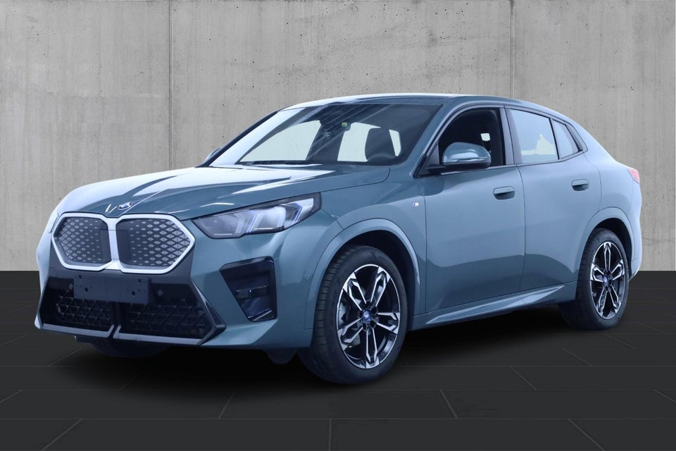 BMW iX2 eDrive20 M-Sport 5d
