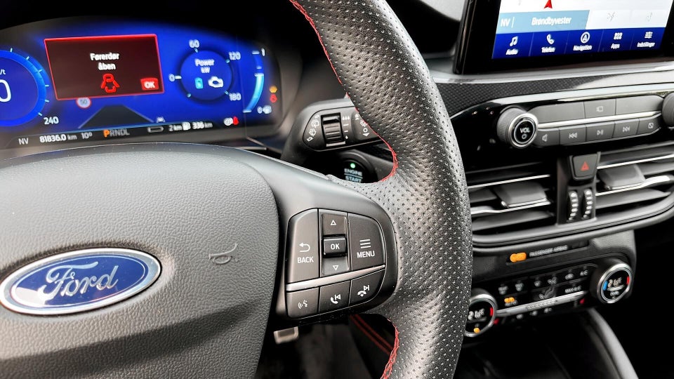 Ford Kuga 2,5 PHEV ST-Line X CVT 5d