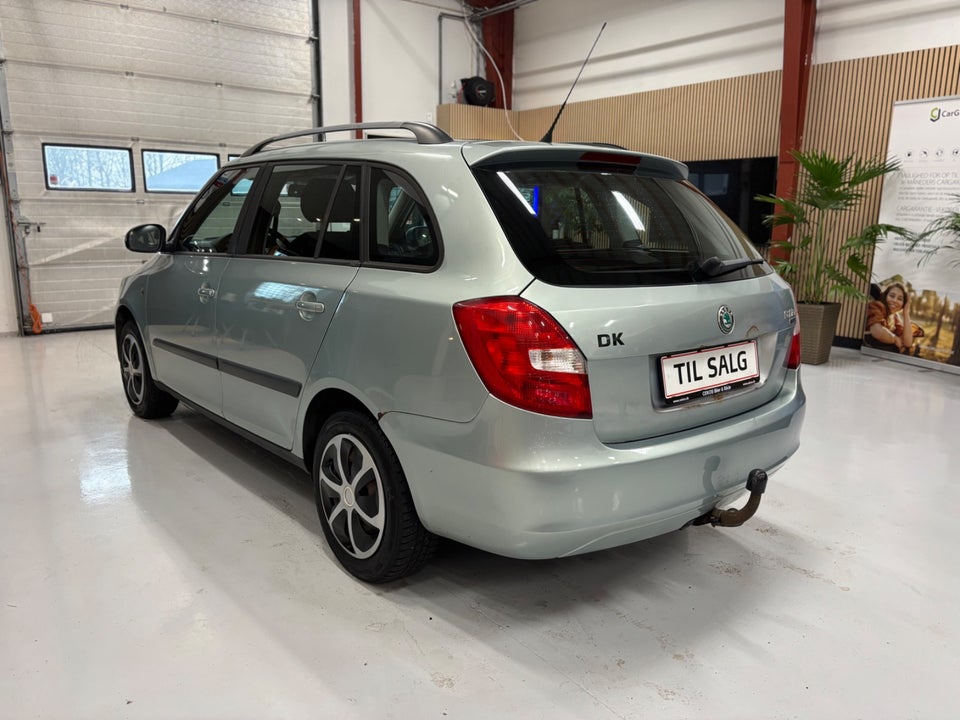 Skoda Fabia 1,4 16V Ambiente Combi 5d