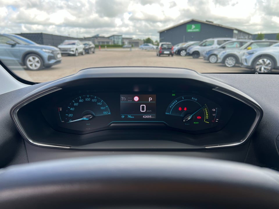Peugeot e-208 50 Active Pack 5d