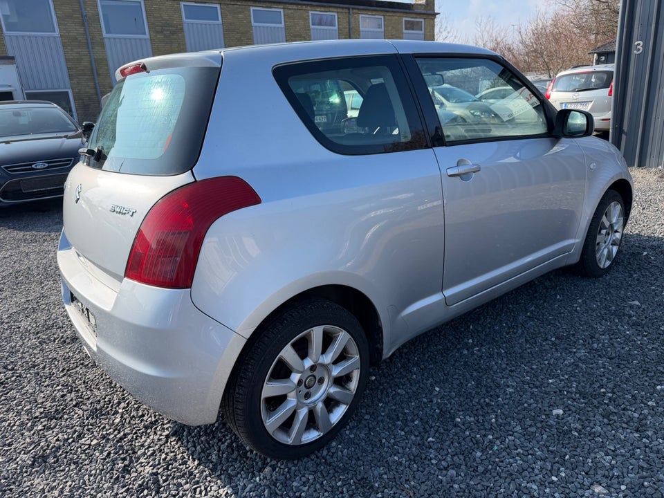 Suzuki Swift 1,3 GL-A 3d