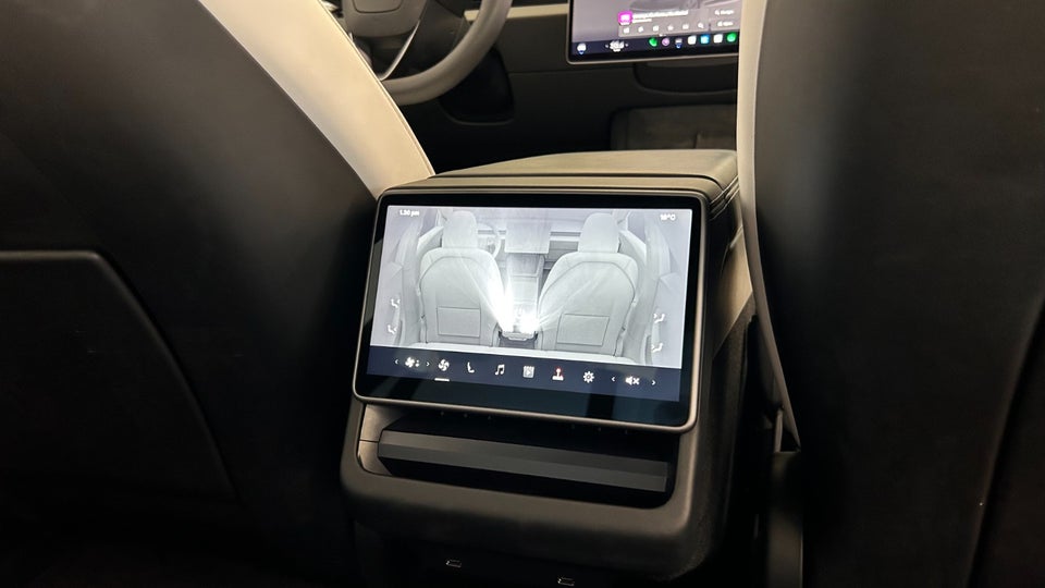 Tesla Model 3 RWD 4d