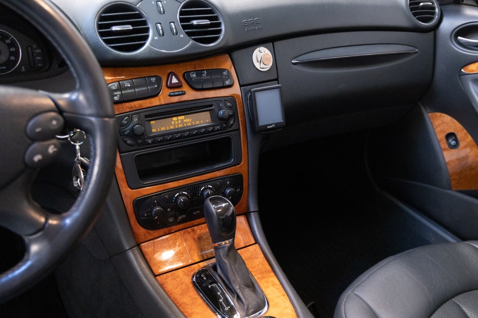 Mercedes CLK240 2,6 Elegance Cabriolet aut. 2d