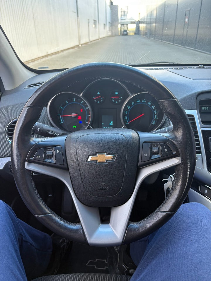 Chevrolet Cruze 1,8 LT 5d