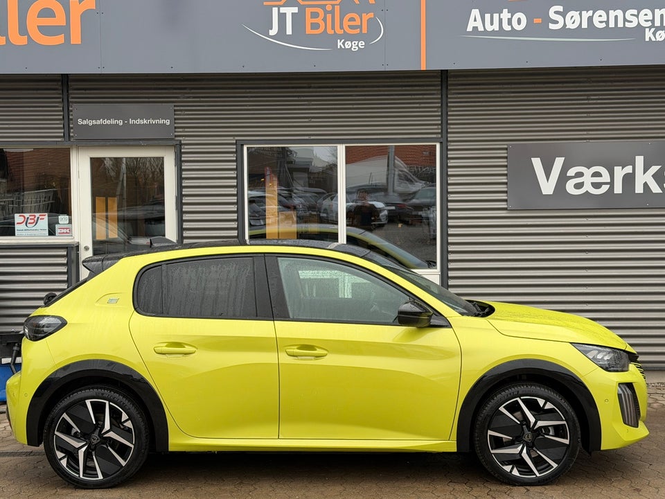 Peugeot e-208 54 GT 5d