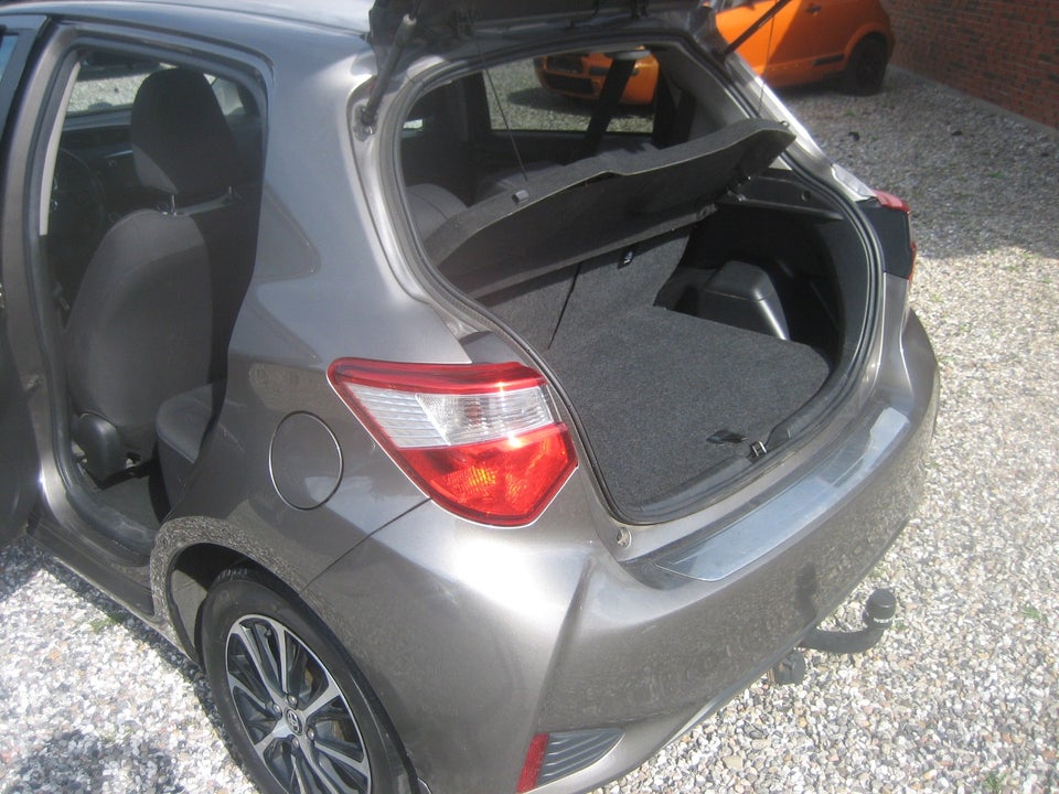 Toyota Yaris 1,5 VVT-i T2 Premium 5d