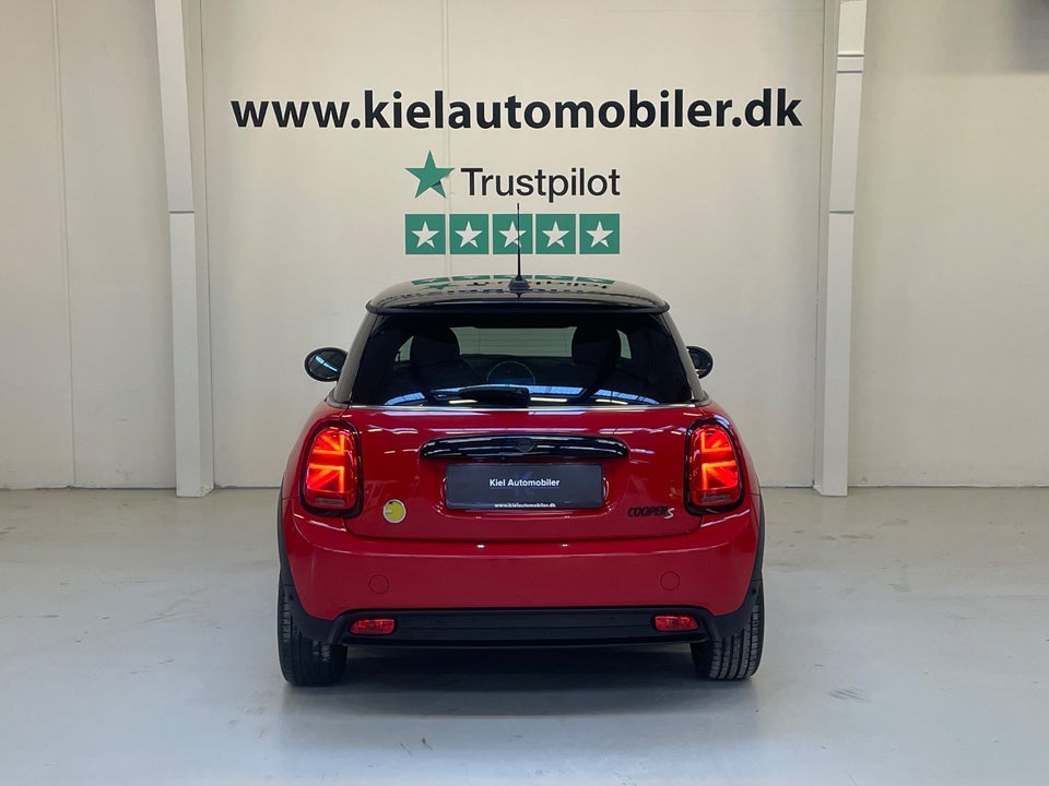 MINI Cooper SE Classic Trim 3d