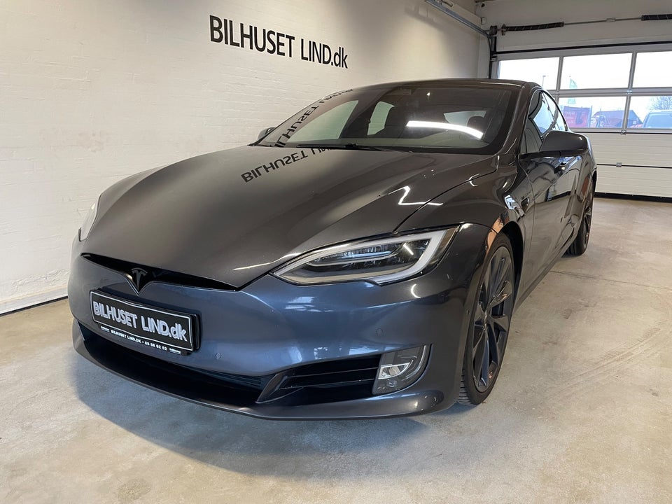 Tesla Model S Standard Range AWD 5d
