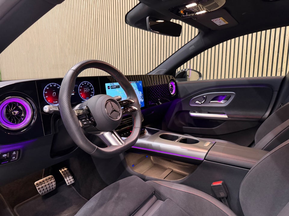 Mercedes CLA250+ electric AMG Line 4d