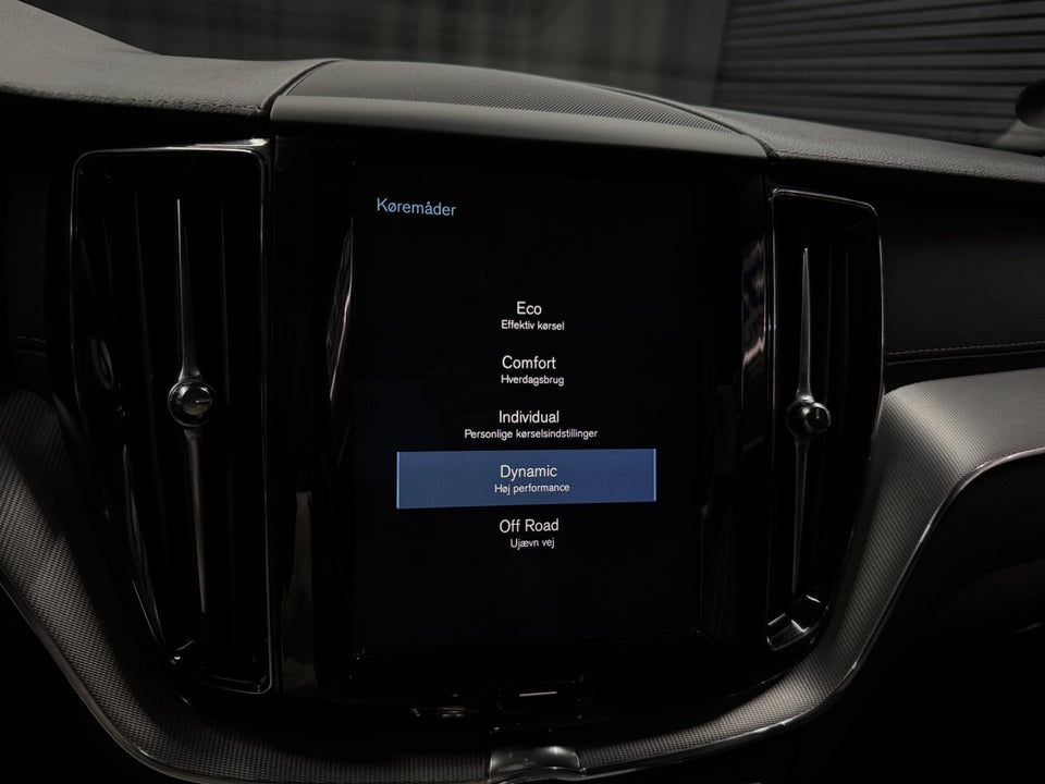 Volvo XC60 2,0 B4 197 Inscription aut. AWD 5d