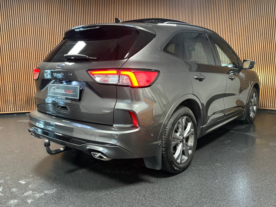 Ford Kuga 2,5 PHEV ST-Line X CVT 5d