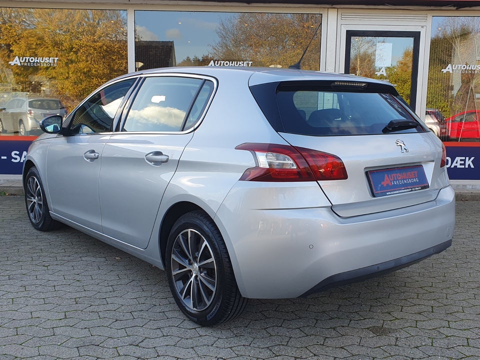 Peugeot 308 1,6 BlueHDi 120 Allure 5d