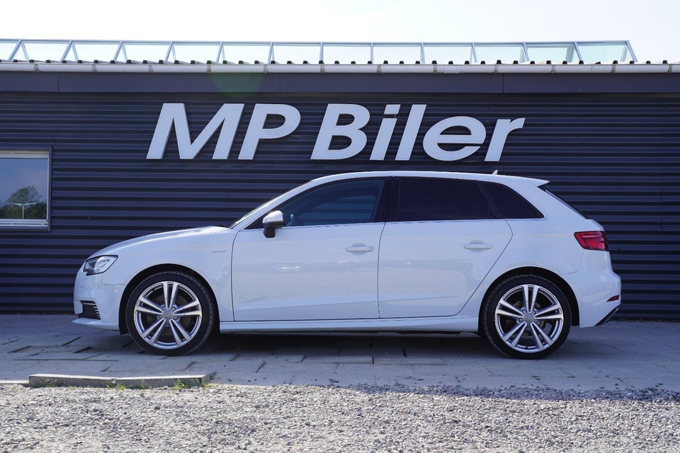 Audi A3 1,4 e-tron S-line Sportback S-tr. 5d