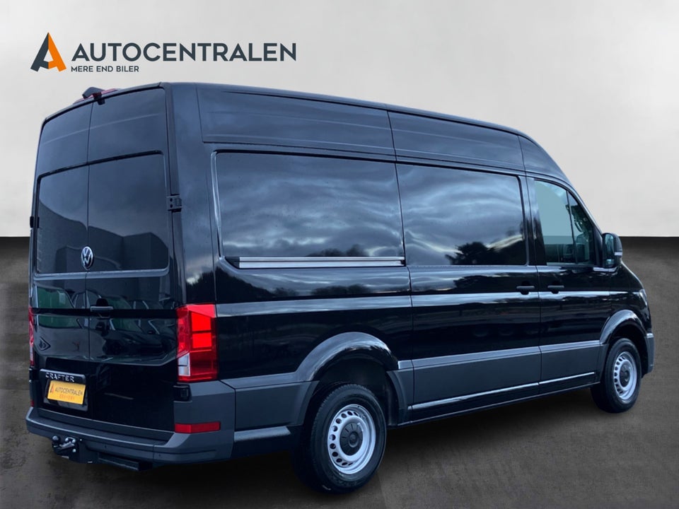 VW Crafter 35 2,0 TDi 177 Kassevogn L3H3 aut.
