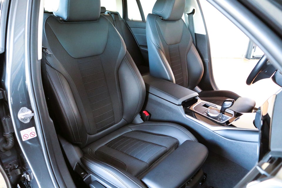 BMW 330e 2,0 Touring Sport Line aut. 5d