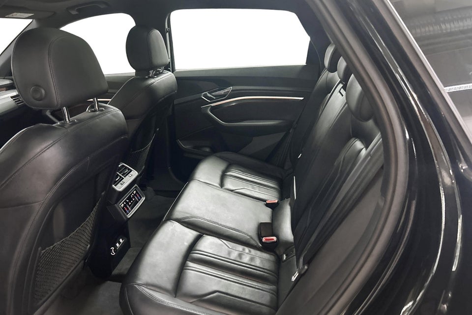 Audi e-tron 55 Advanced quattro 5d