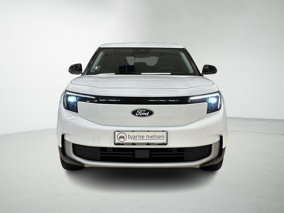 Ford Explorer 82 Premium Extended Range 5d