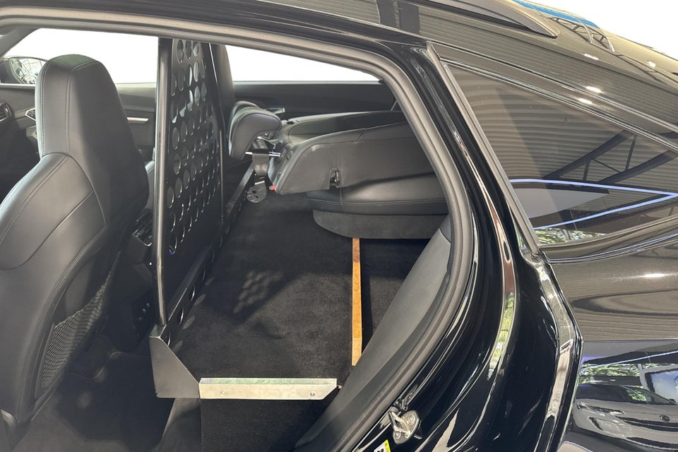 Audi e-tron S quattro Van 5d